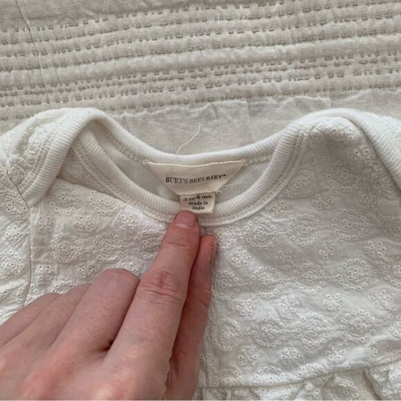 Burt’s Bees Baby Size 3-6 Month Lap Shoulder Eyelet Lined Organic Cotton Dress - Picture 4 of 6